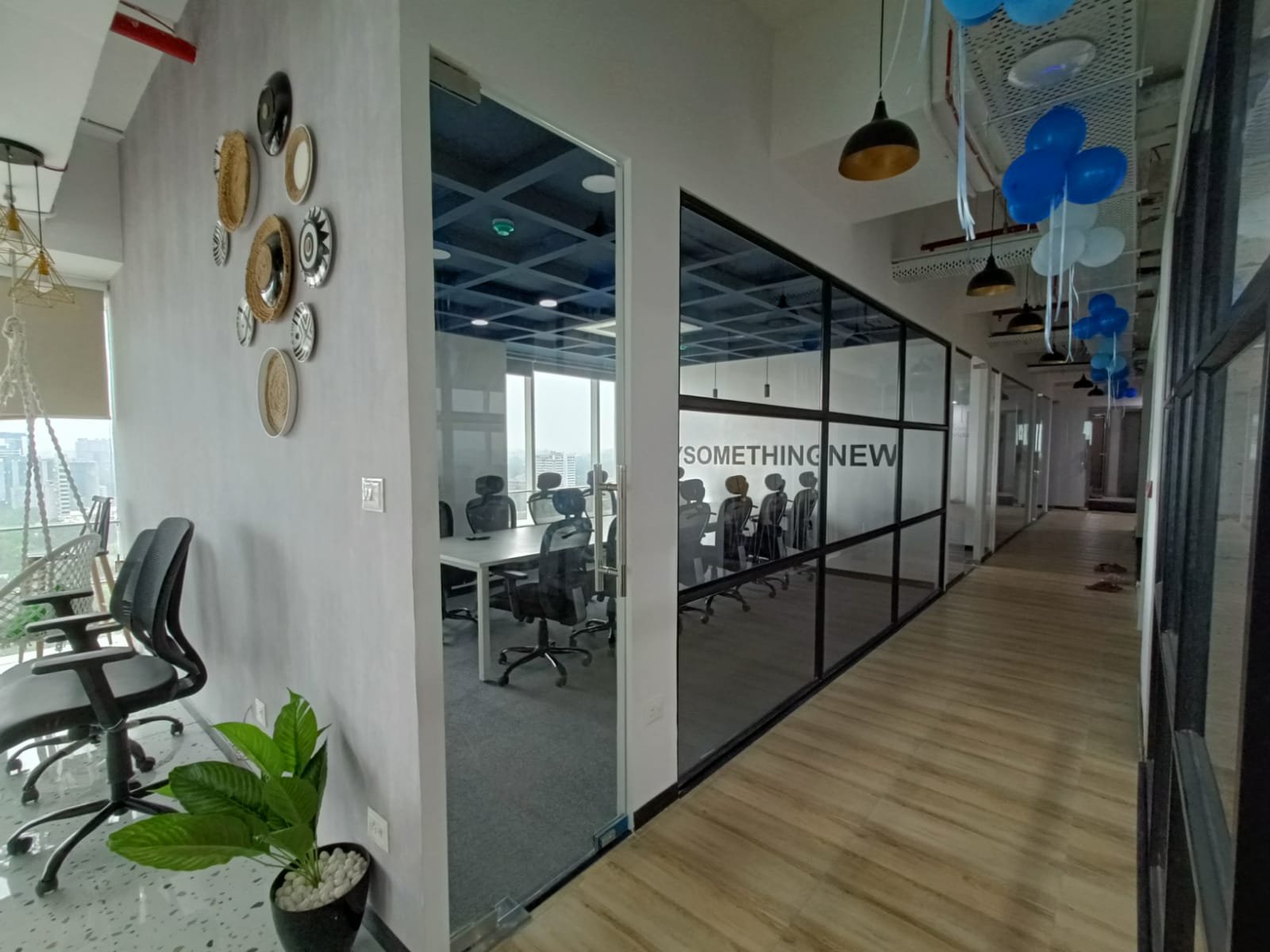 Top Commercial Interior Designers in Mumbai & Ahmedabad